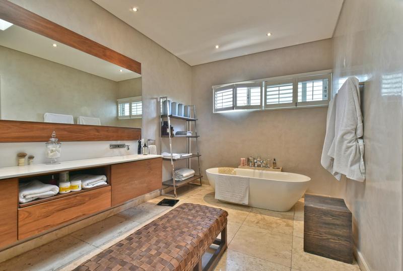 4 Bedroom Property for Sale in Atholl Gauteng