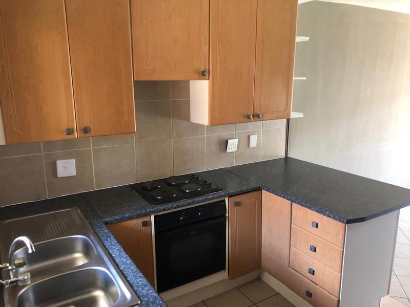 To Let 2 Bedroom Property for Rent in Mooikloof Ridge Gauteng
