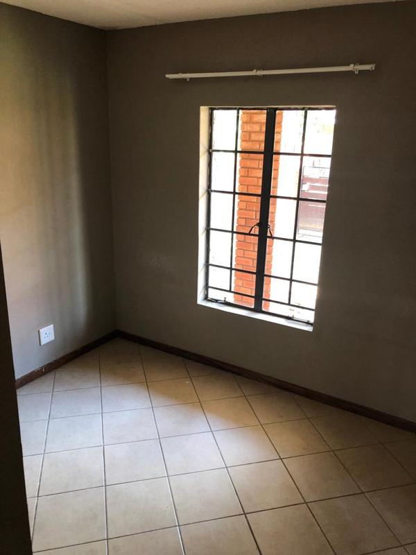 To Let 2 Bedroom Property for Rent in Mooikloof Ridge Gauteng