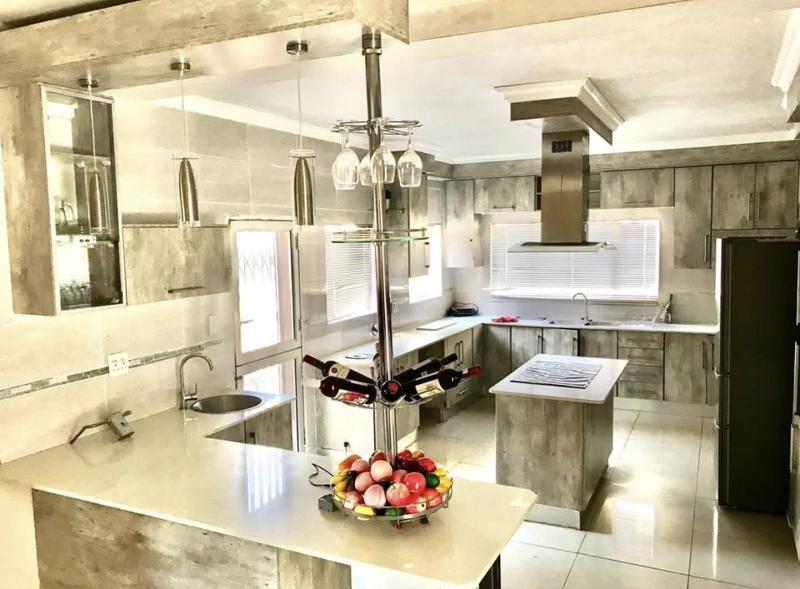 To Let 10 Bedroom Property for Rent in Amandasig Gauteng