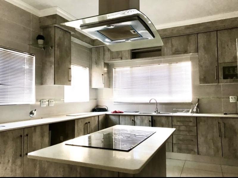 To Let 10 Bedroom Property for Rent in Amandasig Gauteng