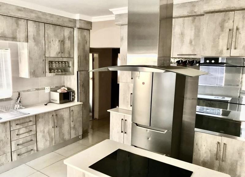 To Let 10 Bedroom Property for Rent in Amandasig Gauteng