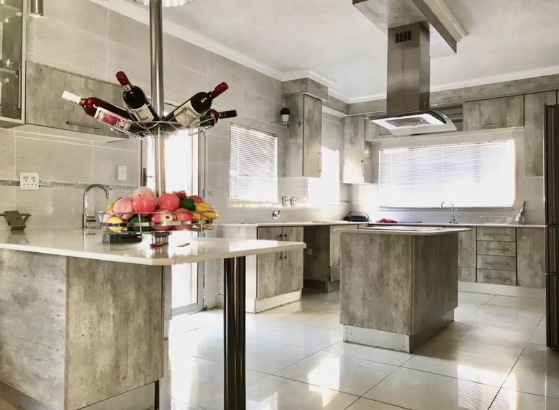 To Let 10 Bedroom Property for Rent in Amandasig Gauteng