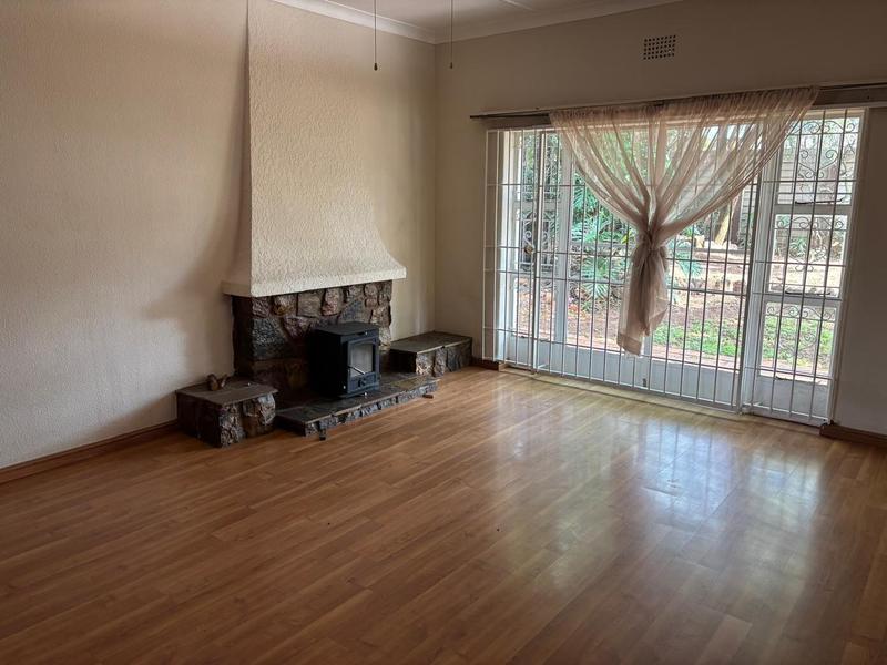 4 Bedroom Property for Sale in Dawnview Gauteng