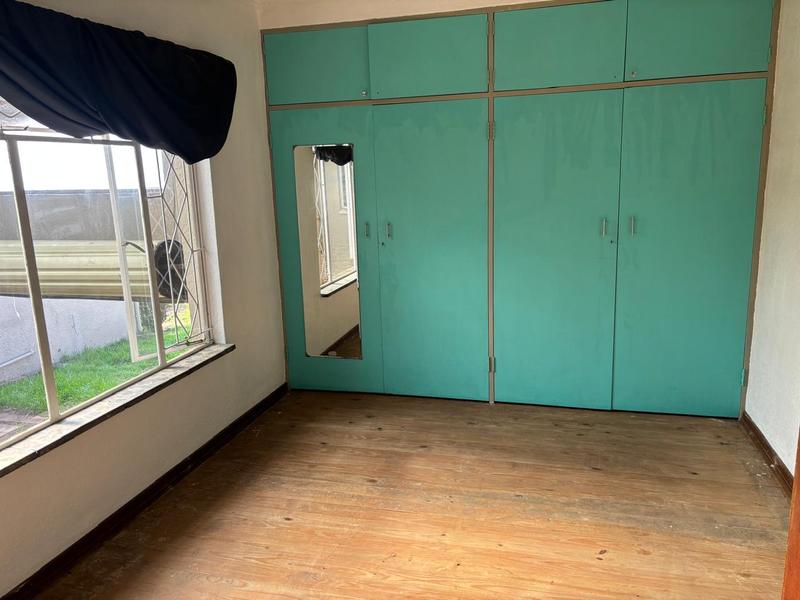 4 Bedroom Property for Sale in Dawnview Gauteng