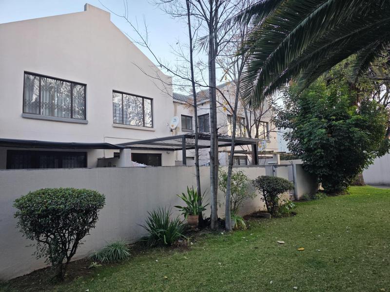 To Let 1 Bedroom Property for Rent in Sandown Gauteng