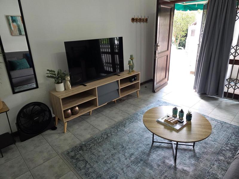 To Let 1 Bedroom Property for Rent in Sandown Gauteng