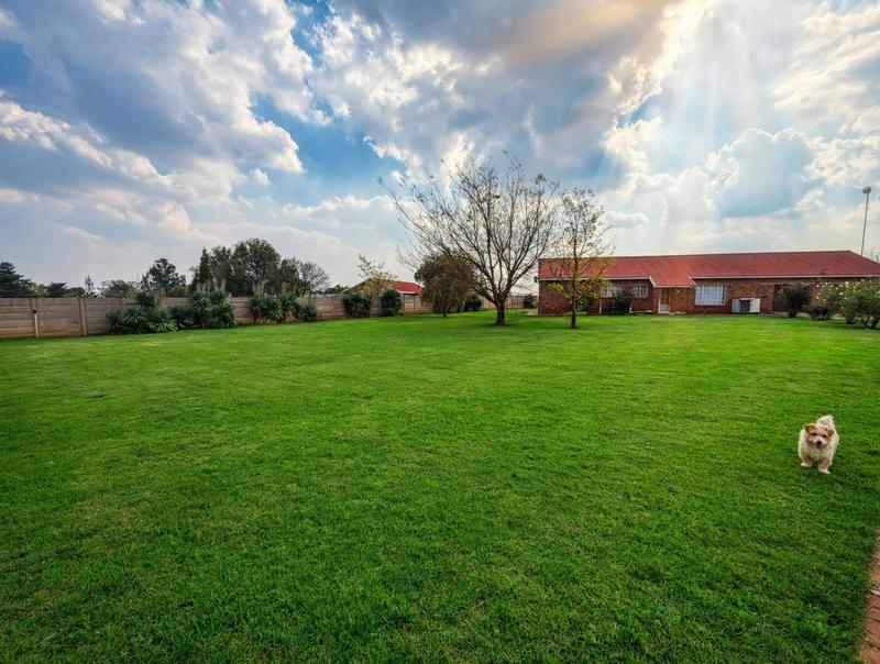 Commercial Property for Sale in Van Der Westhuizen Gauteng