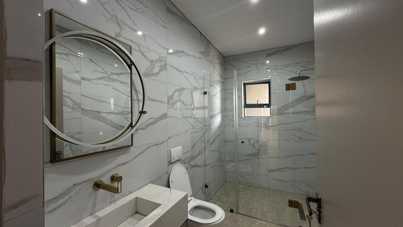 6 Bedroom Property for Sale in Midstream Heights Gauteng