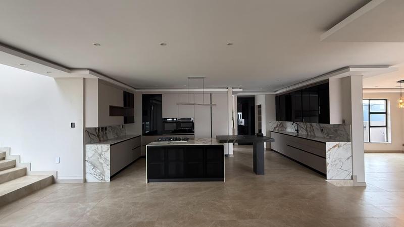 6 Bedroom Property for Sale in Midstream Heights Gauteng