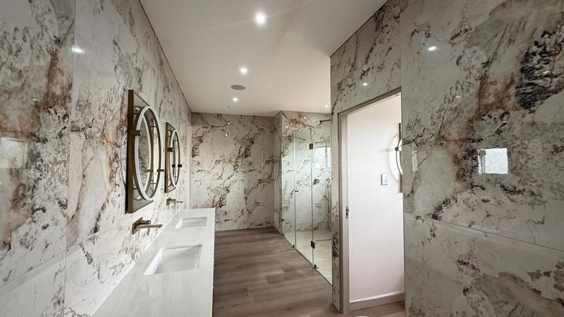 6 Bedroom Property for Sale in Midstream Heights Gauteng