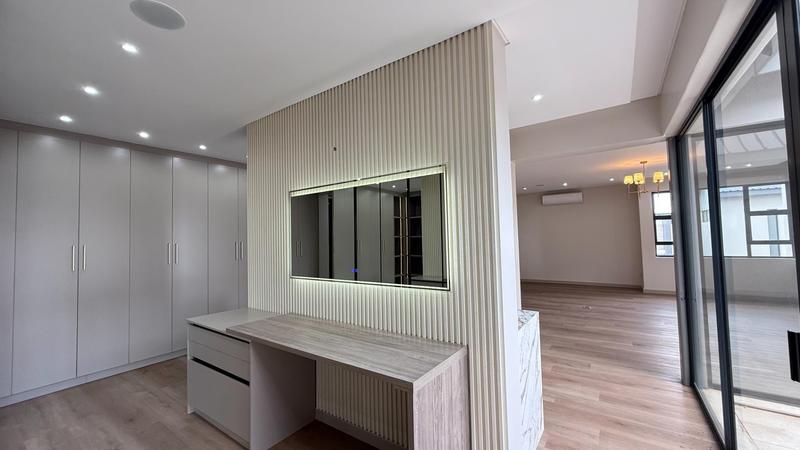 6 Bedroom Property for Sale in Midstream Heights Gauteng