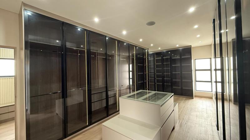 6 Bedroom Property for Sale in Midstream Heights Gauteng