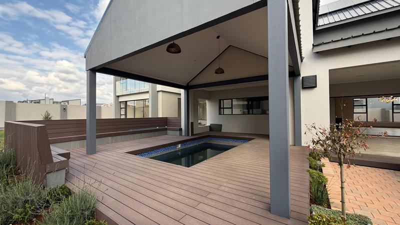 6 Bedroom Property for Sale in Midstream Heights Gauteng