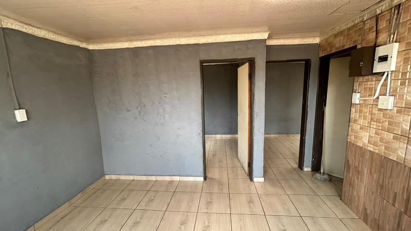 7 Bedroom Property for Sale in Ivory Park Gauteng
