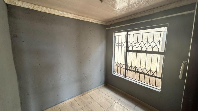 7 Bedroom Property for Sale in Ivory Park Gauteng