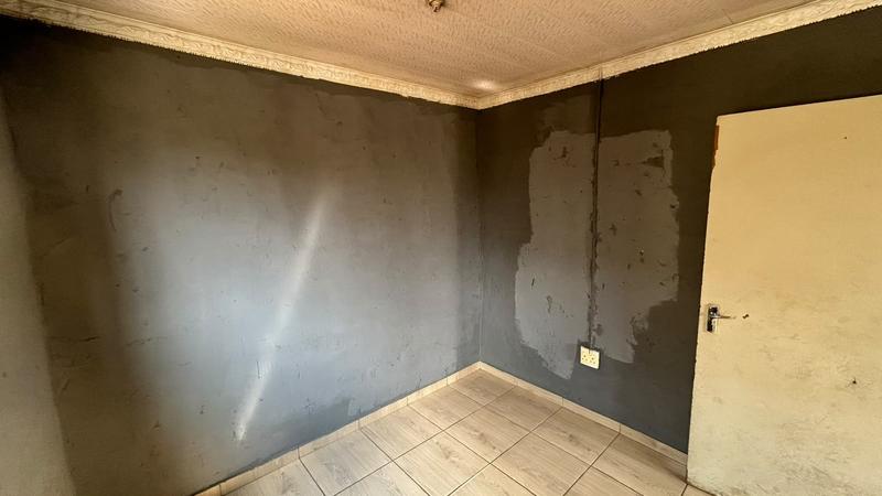 7 Bedroom Property for Sale in Ivory Park Gauteng