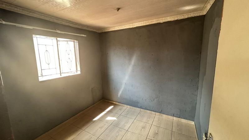7 Bedroom Property for Sale in Ivory Park Gauteng