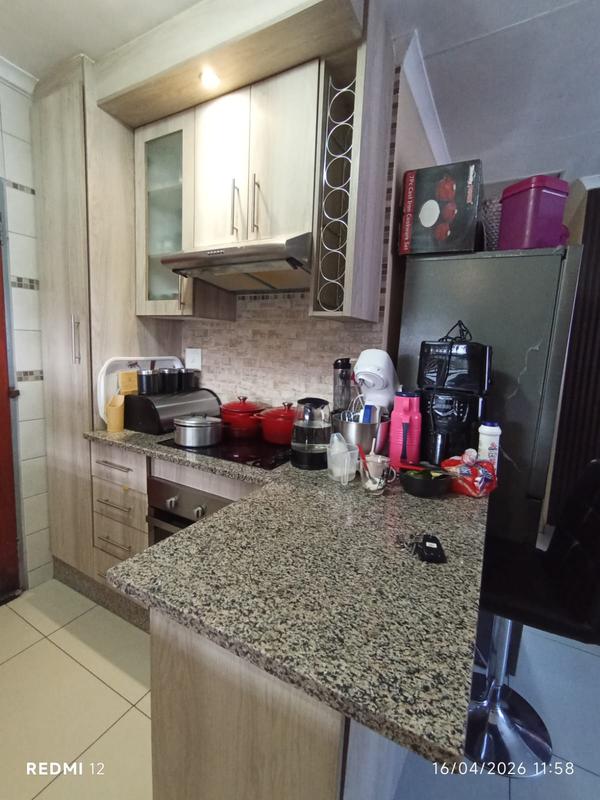 2 Bedroom Property for Sale in Clayville Gauteng