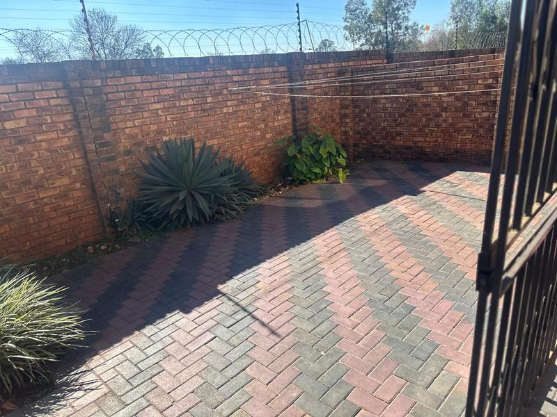 2 Bedroom Property for Sale in Clarina Gauteng