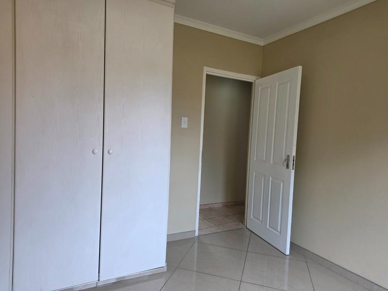 4 Bedroom Property for Sale in Ruimsig Noord Gauteng