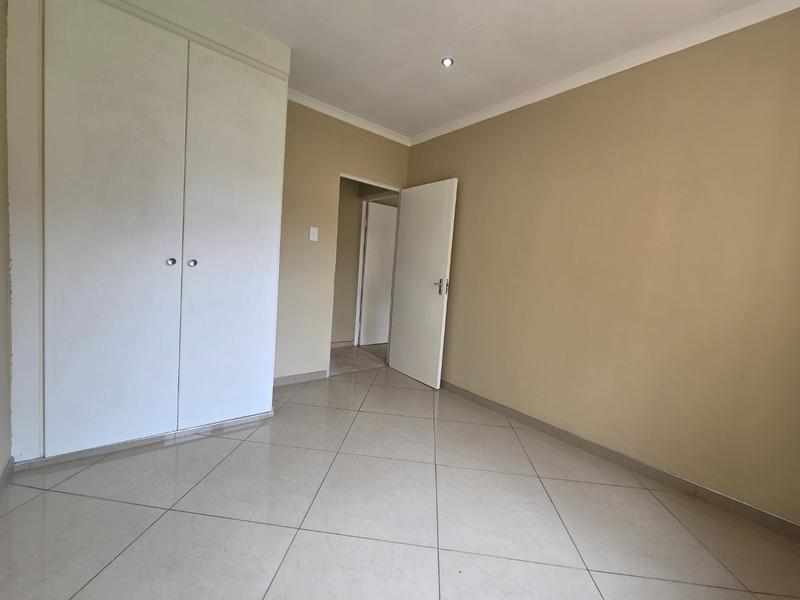 4 Bedroom Property for Sale in Ruimsig Noord Gauteng