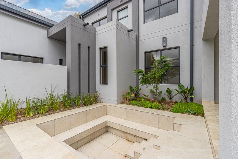 4 Bedroom Property for Sale in Bryanston Gauteng