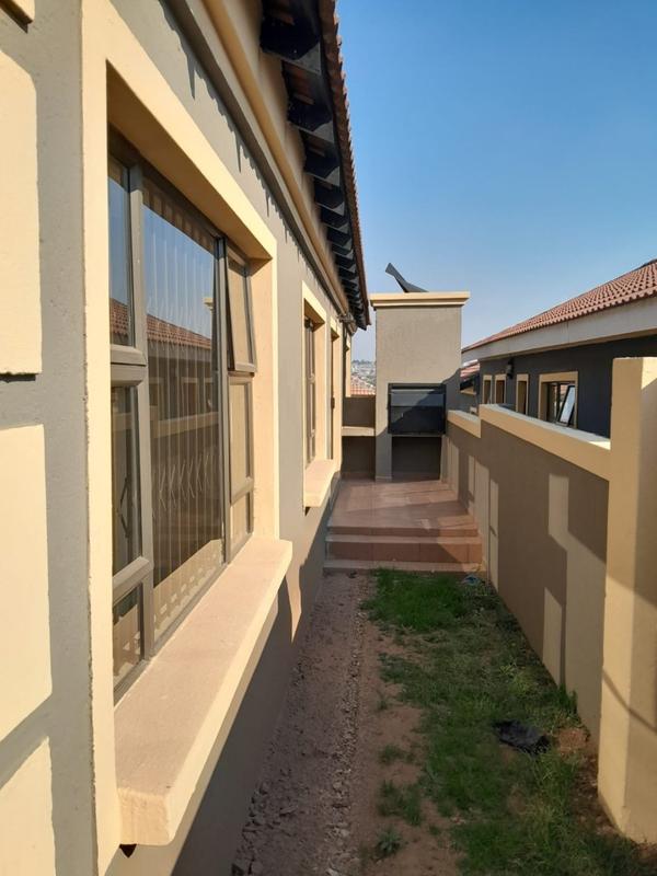 3 Bedroom Property for Sale in Munsieville Gauteng