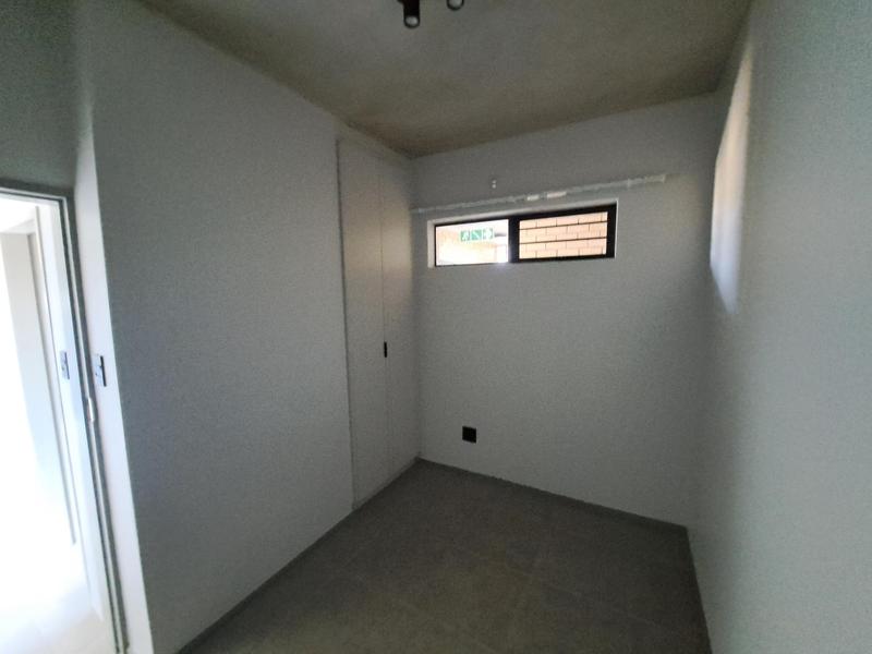 To Let 2 Bedroom Property for Rent in Waterkloof Ridge Gauteng
