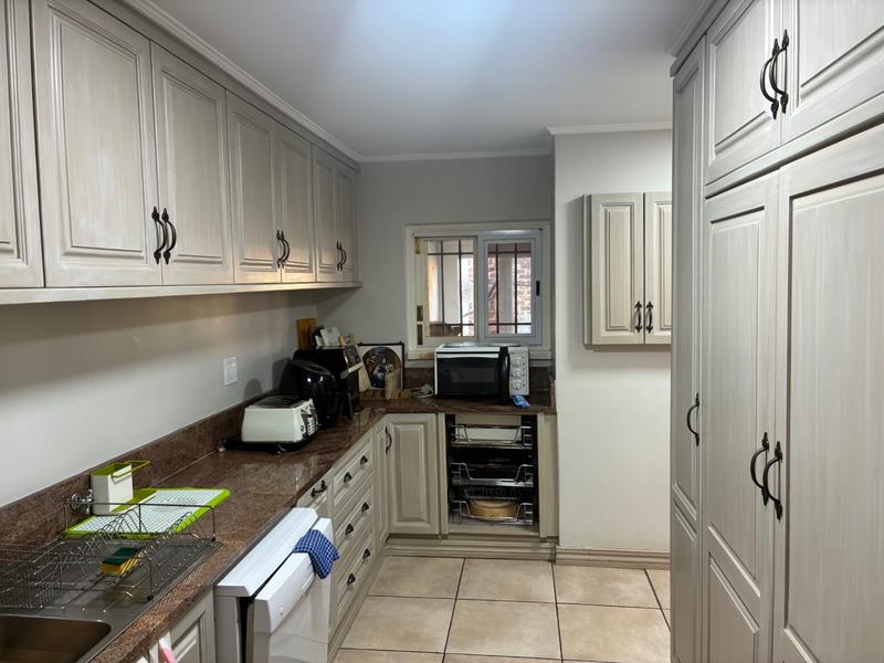 7 Bedroom Property for Sale in Waterkloof A H Gauteng