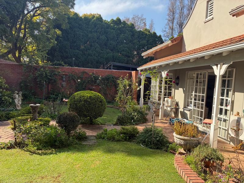 7 Bedroom Property for Sale in Waterkloof A H Gauteng