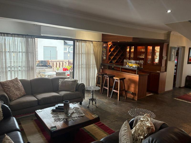 3 Bedroom Property for Sale in Waterkloof Ridge Gauteng