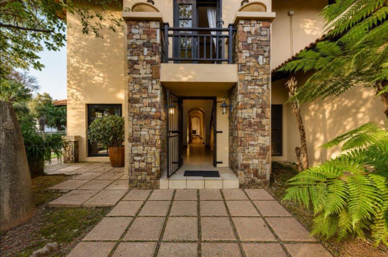 5 Bedroom Property for Sale in Waterkloof Ridge Gauteng
