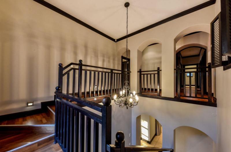 5 Bedroom Property for Sale in Waterkloof Ridge Gauteng