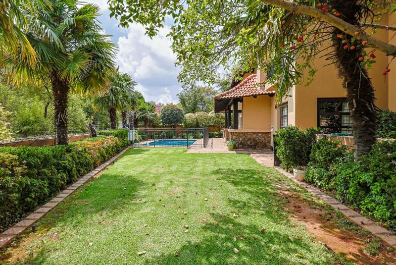 5 Bedroom Property for Sale in Waterkloof Ridge Gauteng