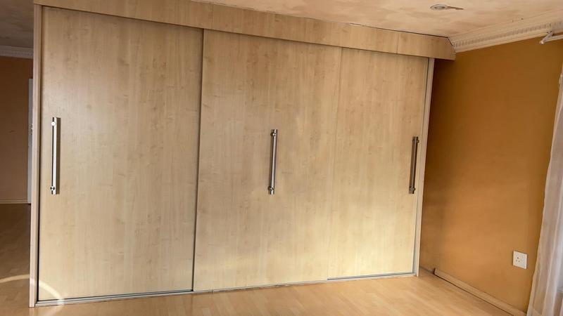 To Let 5 Bedroom Property for Rent in The Orchards Gauteng