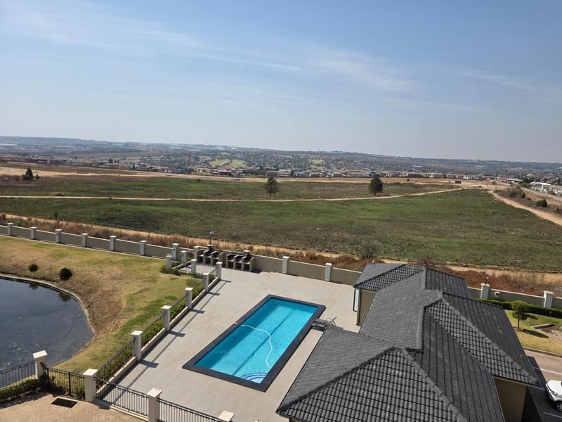 To Let 3 Bedroom Property for Rent in Blue Hills Gauteng