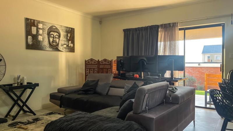 To Let 2 Bedroom Property for Rent in Golden Fields Estate Gauteng