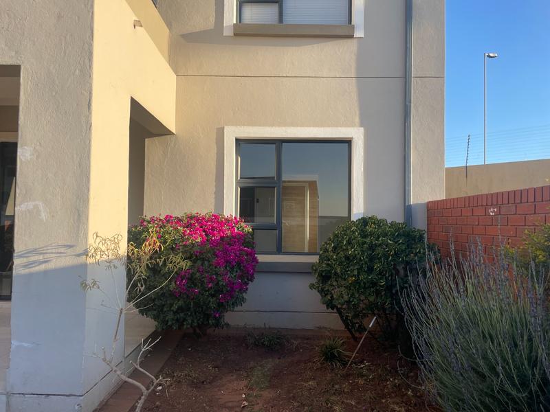 To Let 2 Bedroom Property for Rent in Golden Fields Estate Gauteng
