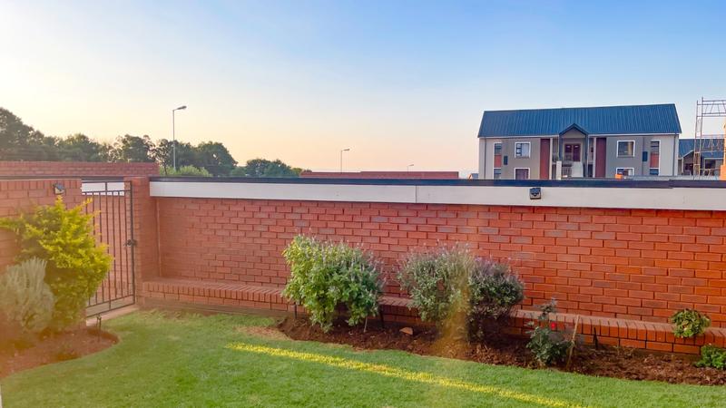 To Let 2 Bedroom Property for Rent in Golden Fields Estate Gauteng
