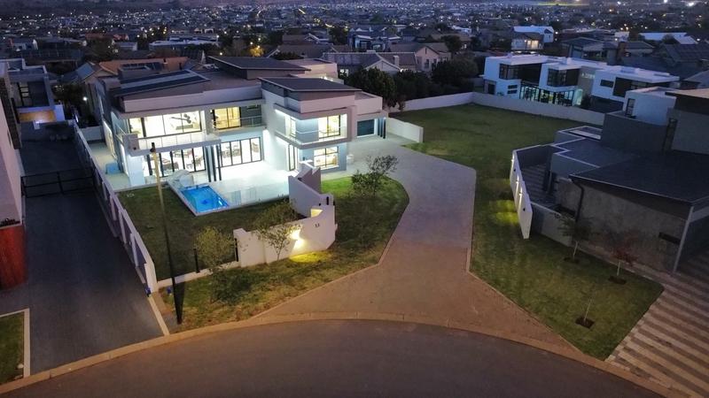 6 Bedroom Property for Sale in Midstream Ridge Gauteng
