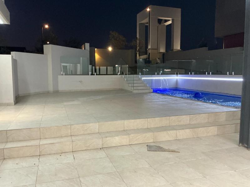 6 Bedroom Property for Sale in Midstream Ridge Gauteng