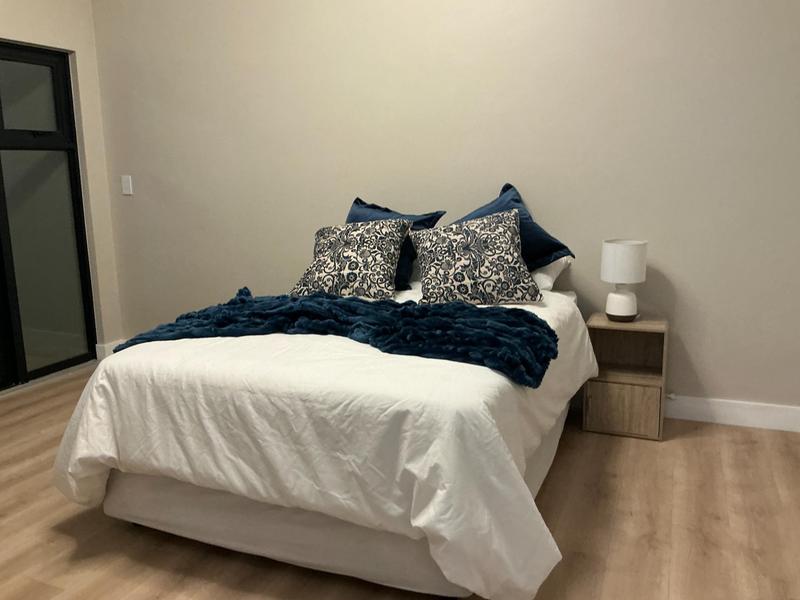 6 Bedroom Property for Sale in Midstream Ridge Gauteng