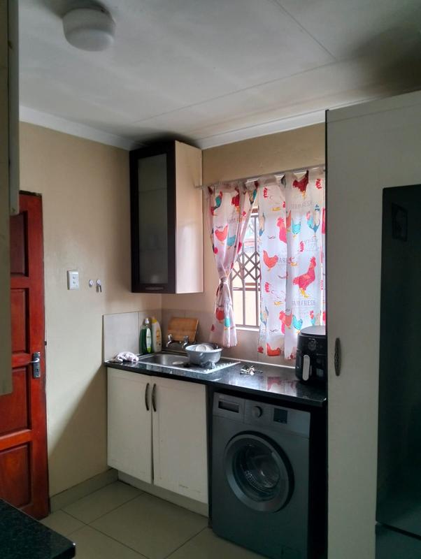 2 Bedroom Property for Sale in Clayville Gauteng