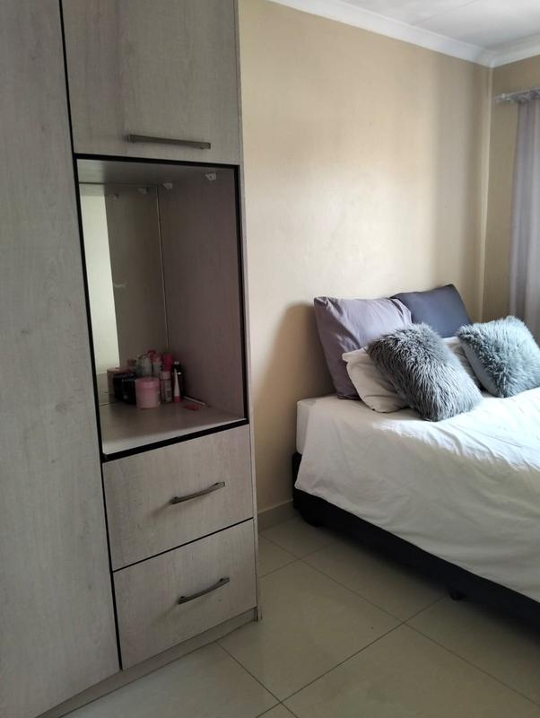 2 Bedroom Property for Sale in Clayville Gauteng