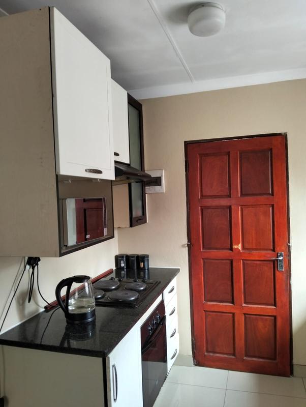 2 Bedroom Property for Sale in Clayville Gauteng