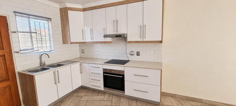 2 Bedroom Property for Sale in Kosmosdal Gauteng