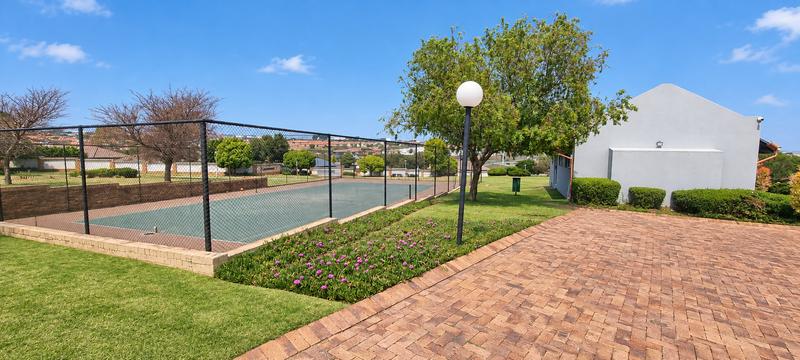 2 Bedroom Property for Sale in Kosmosdal Gauteng