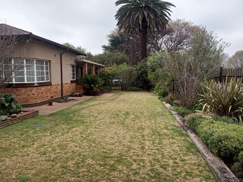 4 Bedroom Property for Sale in Selection Park Gauteng