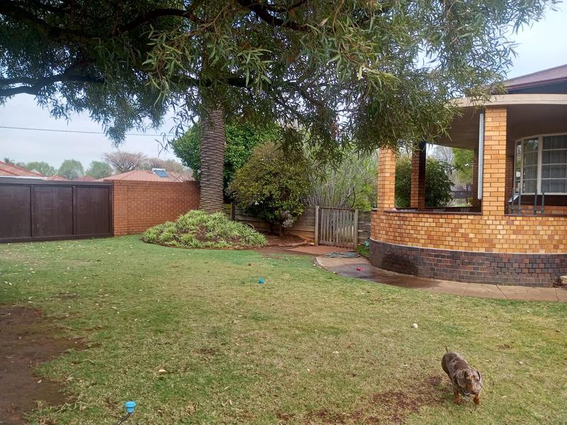 4 Bedroom Property for Sale in Selection Park Gauteng